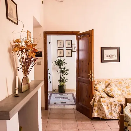 公寓 Casa Chessa Vardeu_appartamento In Centro Storico